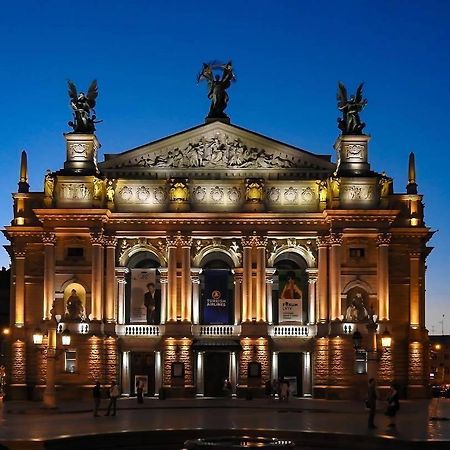 דירות לבוב Best Location! Rynok Square, Opera. מראה חיצוני תמונה